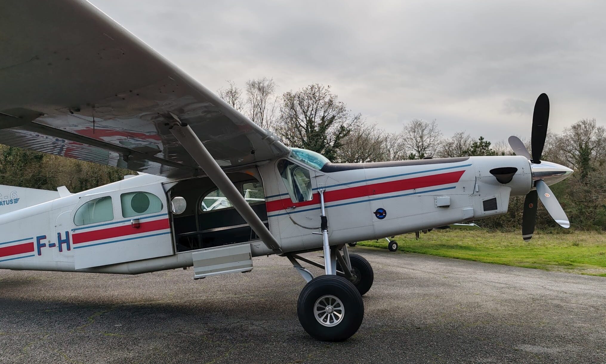 22ab3eec-79b5-4913-8e57-c7a9544c8562