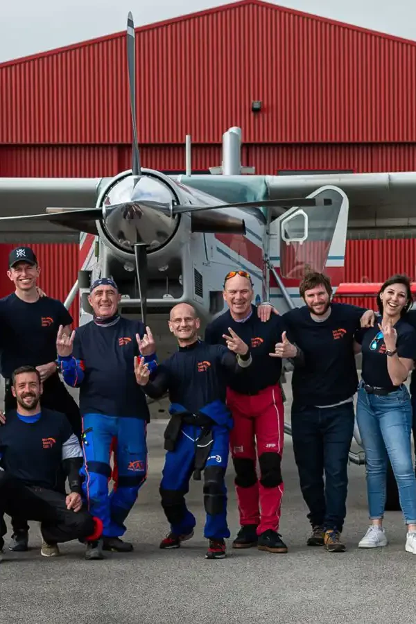 Toute l’équipe d’ATC réunie pour le lancement de la saison 2024 Toute l'équipe d'ATC réunie pour le lancement de la saison 2024