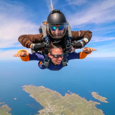 Chute libre en tandem à Ouessant