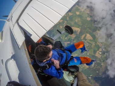 Mise en place à la porte de l'avion
