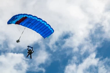 Saut en parachute en Morbihan
