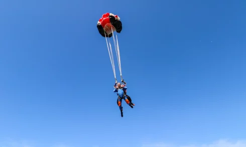 Ouverture voile - Saut en parachute tandem Vannes